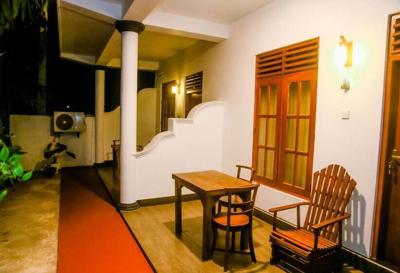 Номер Deluxe Вид на Сад, Little Angels