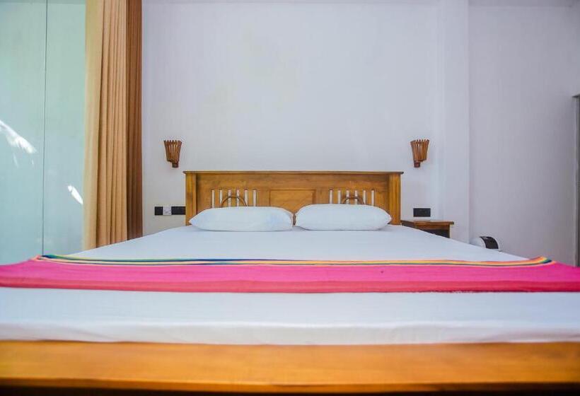 Стандартный Номер Кровать Кинг, Little Angels