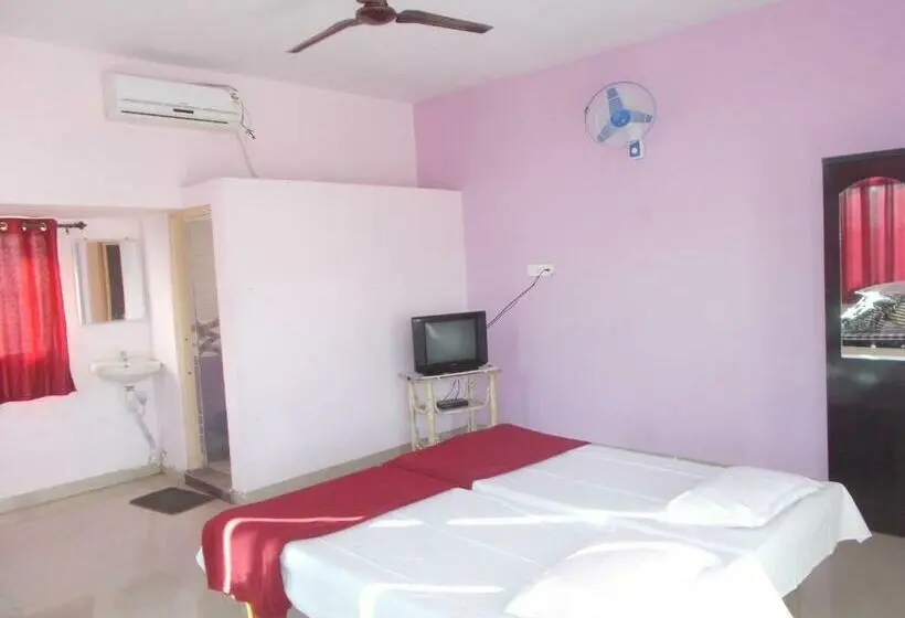 マウンテンビューデラックスルーム, Shivam Residency
