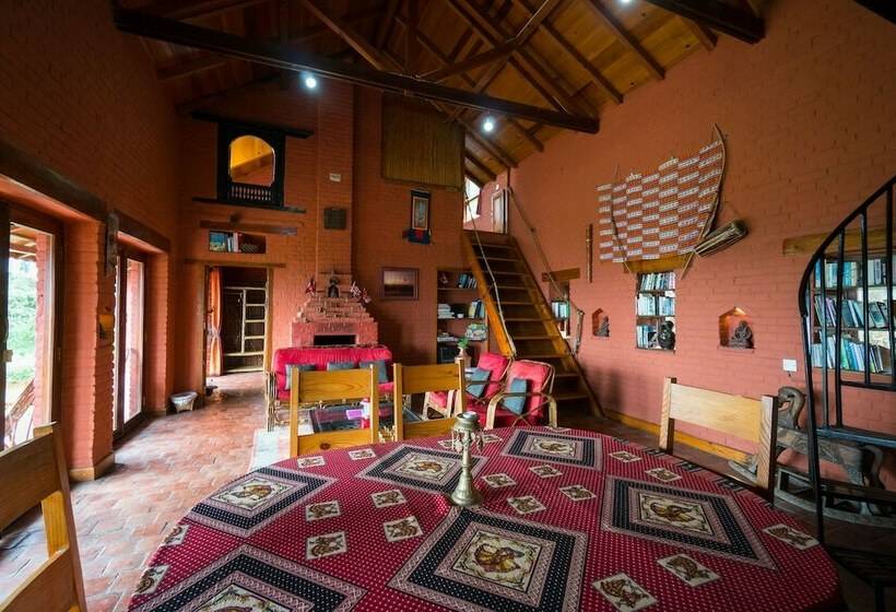 بنگله خانوادگی, Shivapuri Heights Cottage