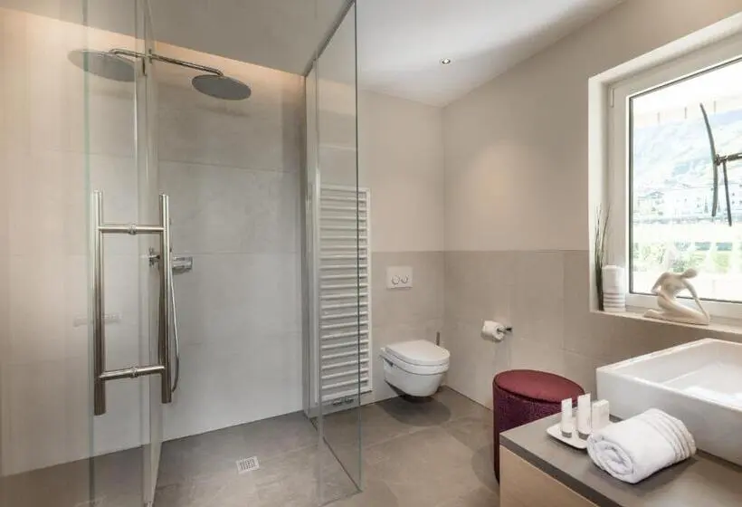 Deluxe-huone Parveke, Fayn Garden Retreat