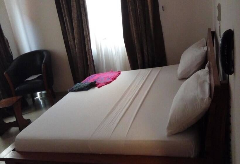 اتاق لوکس, Hôtels Résidences Easy