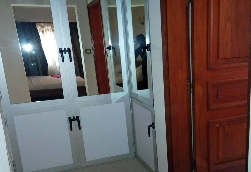 اتاق لوکس, Hôtels Résidences Easy