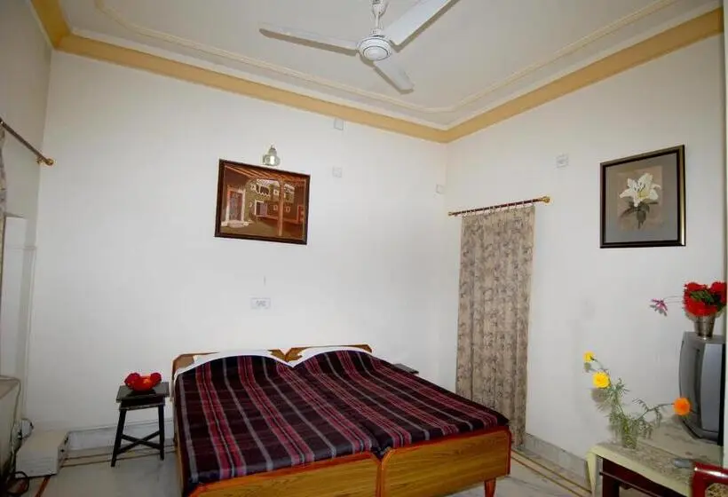 اتاق اکونومی, Jaswant Bhawan