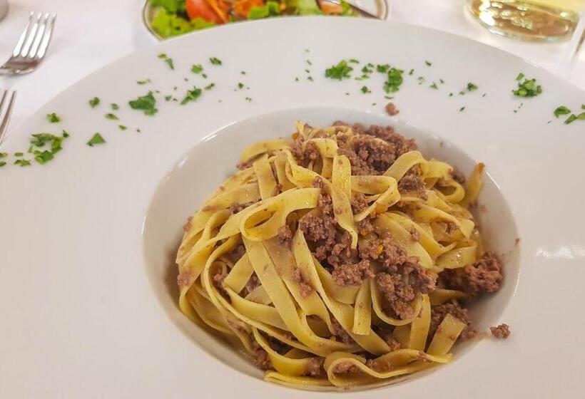 スタンダードトリプルルーム, Principe