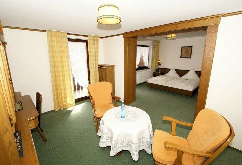 Suíte Júnior com Sacada, Schöpperle