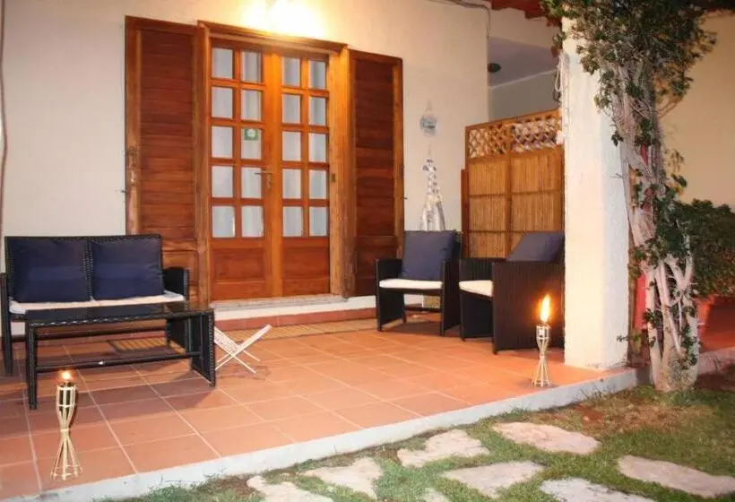 سوییت لوکس, Aethalia Bed And Breakfast