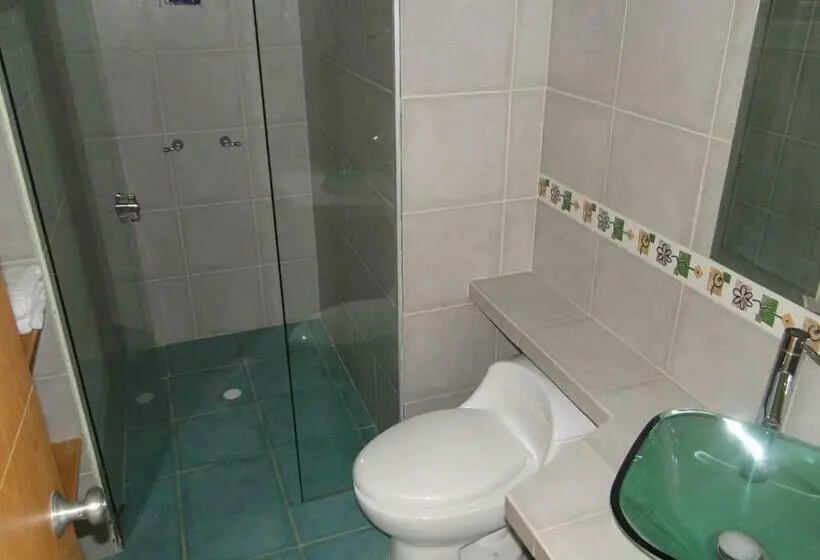 اتاق استاندارد, Familiar El Remanso Del Agua