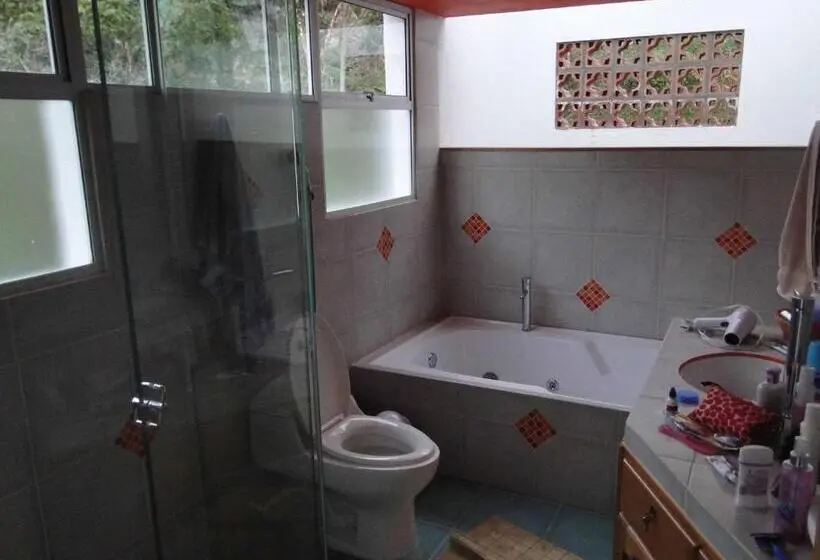 اتاق لوکس خانوادگی, Familiar El Remanso Del Agua