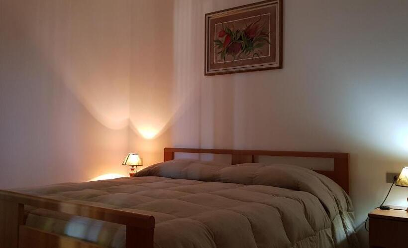 标准间, San Carlo   Terrazzo Sul Mare Con Ristorante E Pizzeria