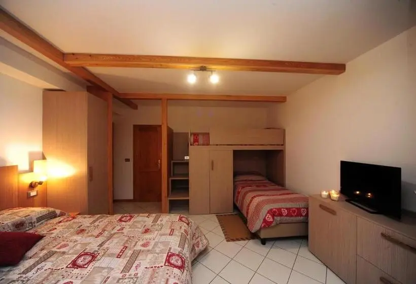 Standard Neljän Hengen Huone, Appartamenti E Camere Veronica