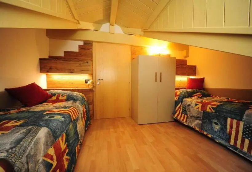 Deluxe Neljän Hengen Huone, Appartamenti E Camere Veronica