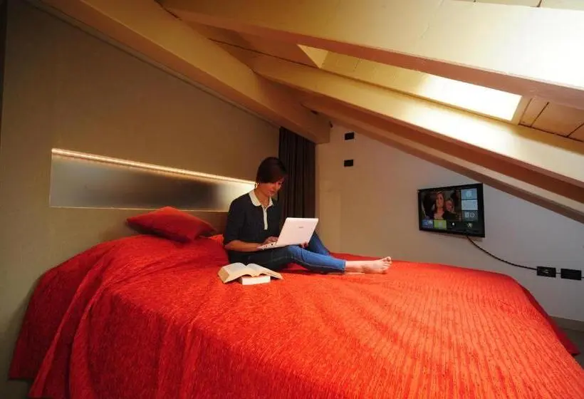 Deluxe Neljän Hengen Huone, Appartamenti E Camere Veronica