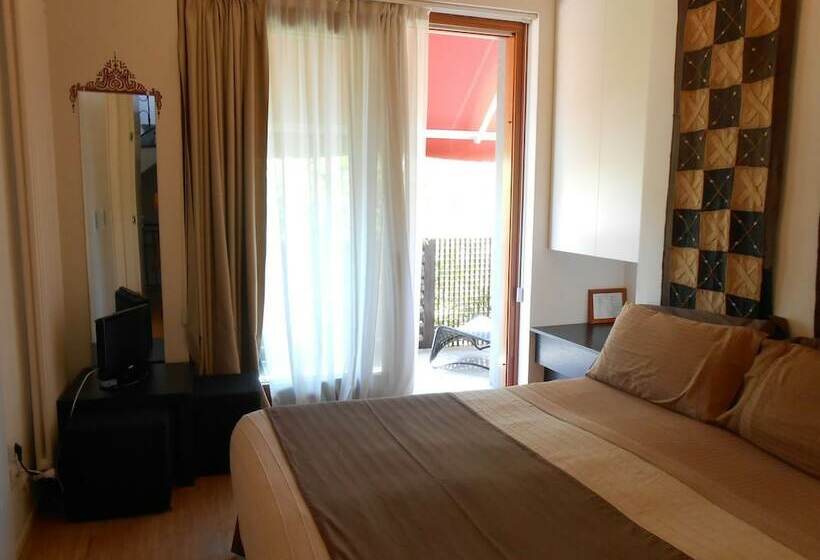 غرفة قياسية مزوَّدة بشُرفة, La Casa Del Forte