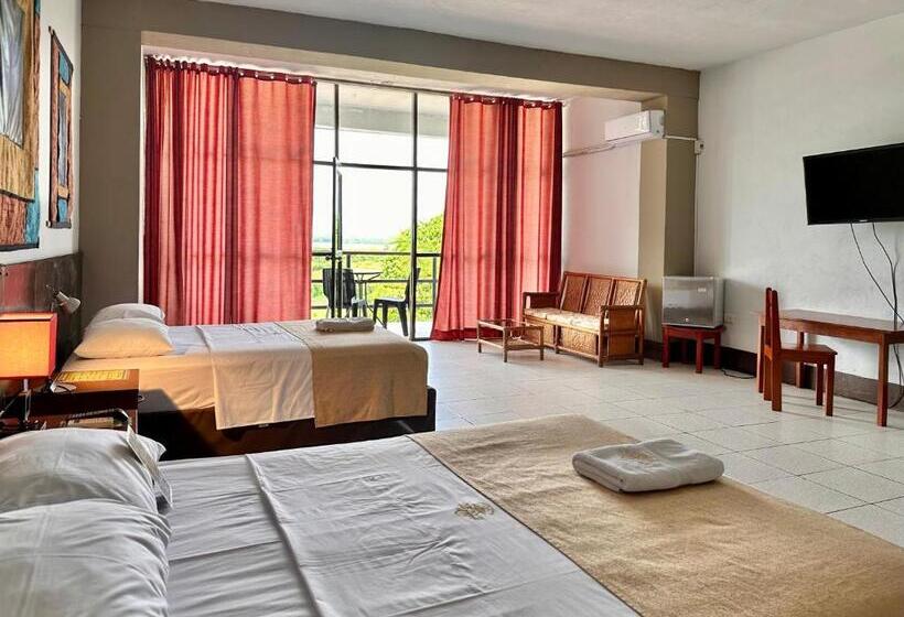 اتاق سوپریور با چشمانداز رودخانه, El Cauchero Hotel Iquitos