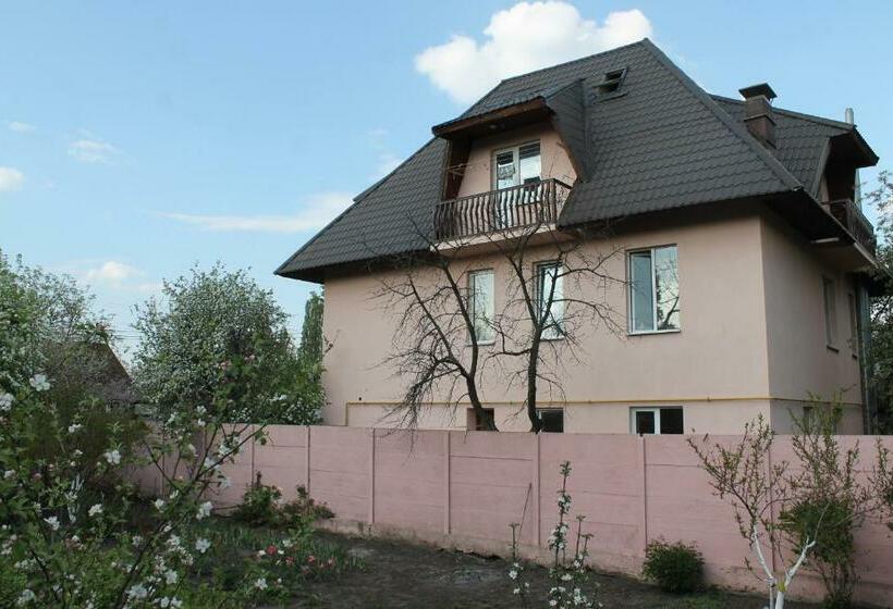 Economy Triple Room, Hostel Teremok