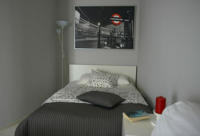 スタンダードスタジオ, Arkem Hotel 2