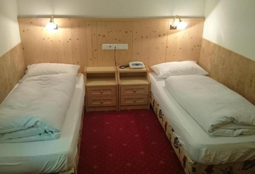 غرفة إقتصادية, Jú Furcia