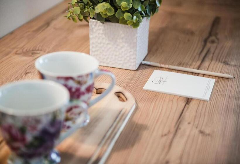 Номер Superior, Laguscei Dolomites Mountain