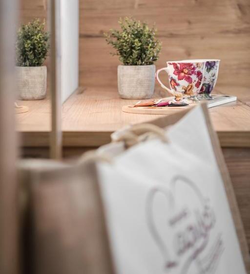 Номер Superior, Laguscei Dolomites Mountain