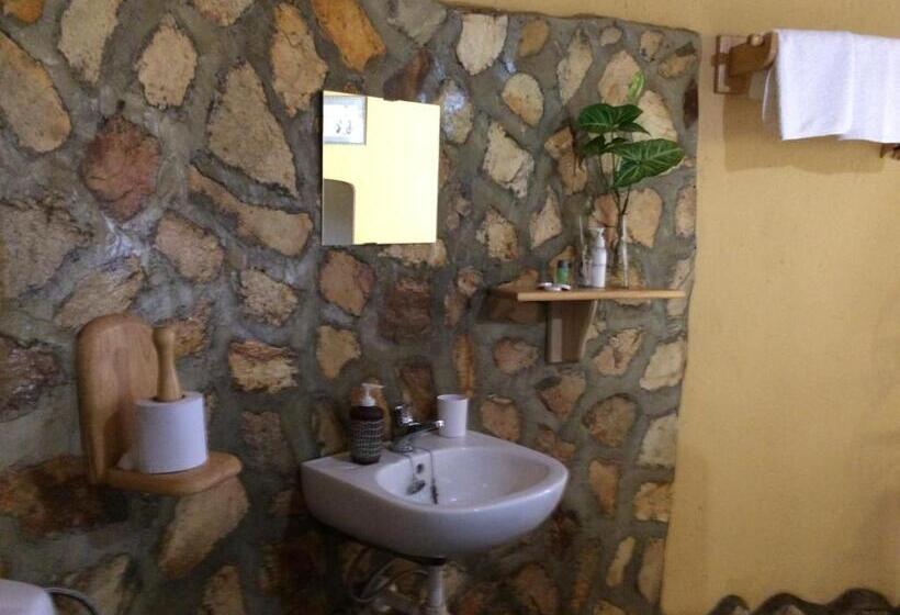 חדר דלוקס, Nyore Hillside Retreat