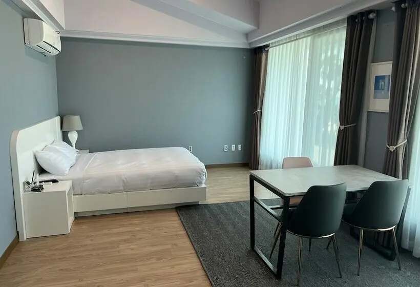 اتاق لوکس, Pinebeach Hotel Pohang
