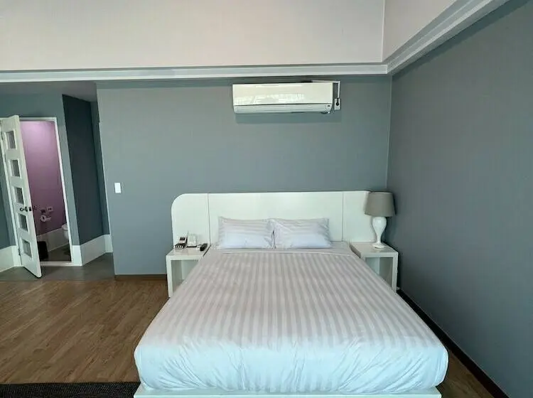 اتاق لوکس, Pinebeach Hotel Pohang