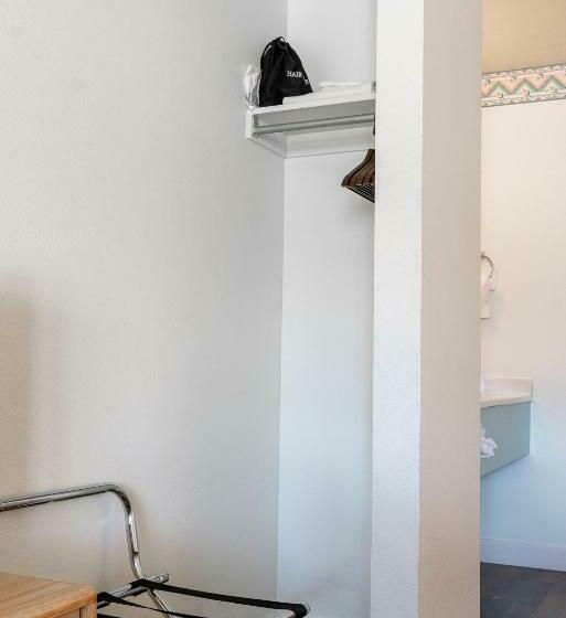 Стандартный Номер Кровать Кинг, Motel Torrey