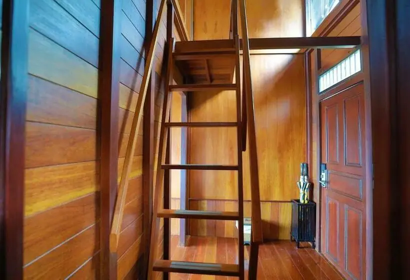 デラックスの4人部屋, 500 Rai Floating Resort