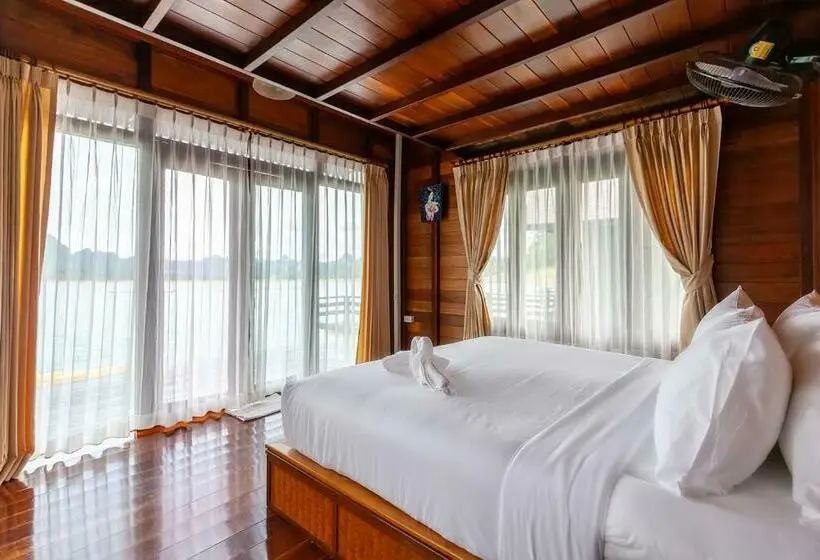 デラックスの4人部屋, 500 Rai Floating Resort
