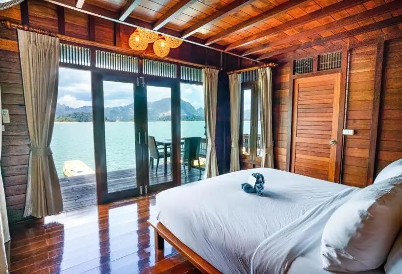 デラックススイート, 500 Rai Floating Resort