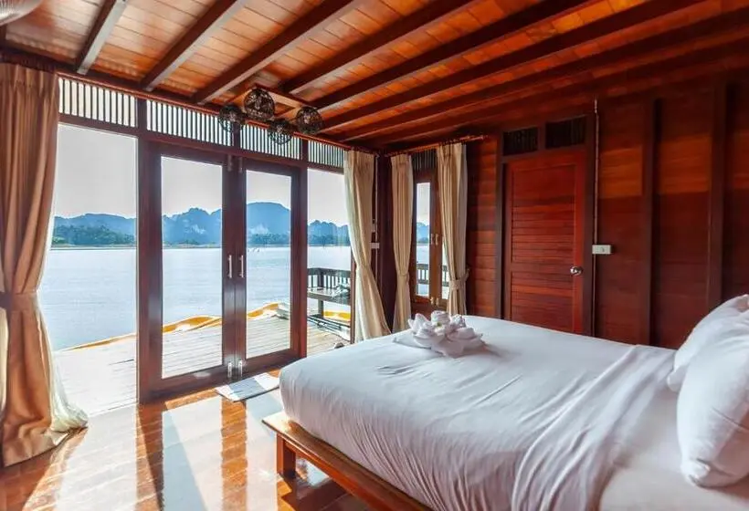 デラックススイート, 500 Rai Floating Resort