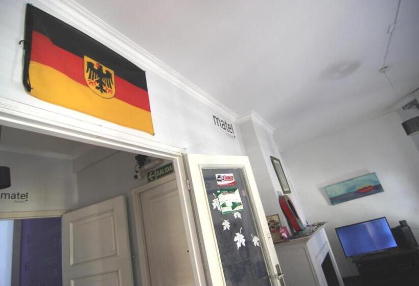 اتاق استاندارد با سرویس بهداشتی مشترک, Mate! Hostel