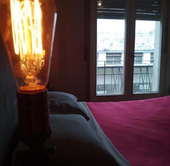 اتاق استاندارد با سرویس بهداشتی مشترک, Mate! Hostel