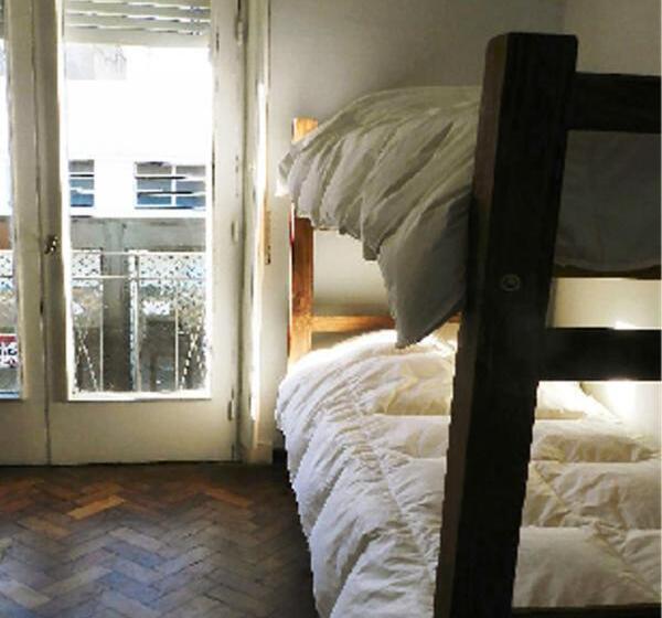 اتاق خانوادگی با سرویس بهداشتی مشترک, Mate! Hostel