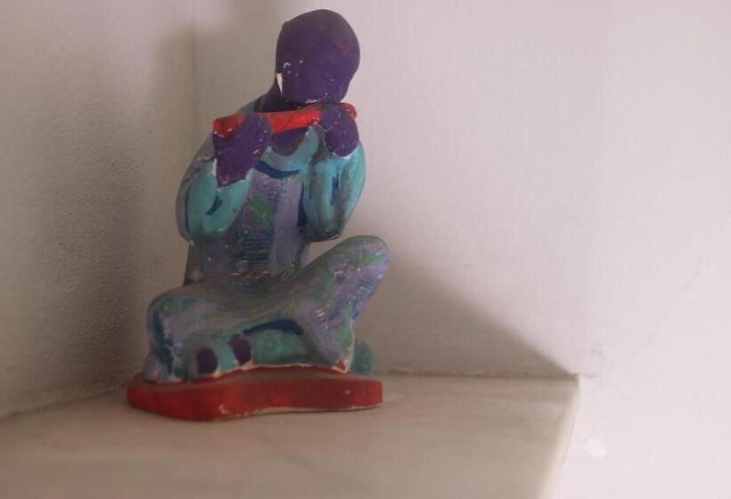 اتاق خانوادگی با سرویس بهداشتی مشترک, Mate! Hostel