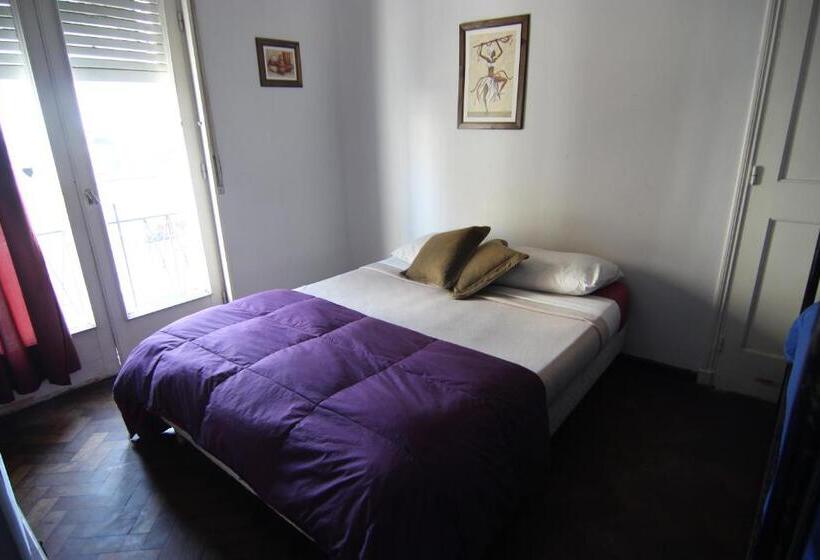 اتاق خانوادگی با سرویس بهداشتی مشترک, Mate! Hostel