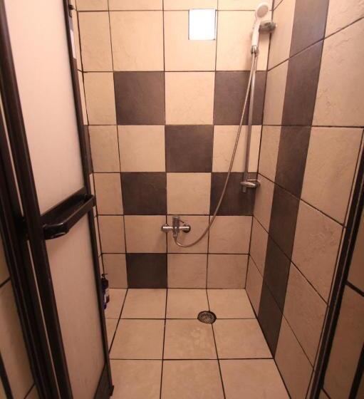 מיטה בחדר משותף, Taketomijima Guesthouse And Je Taime