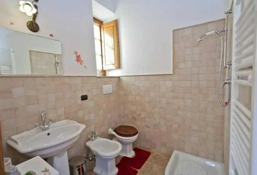 Standard Kolmen Hengen Huone, B&b Madonna Del Latte