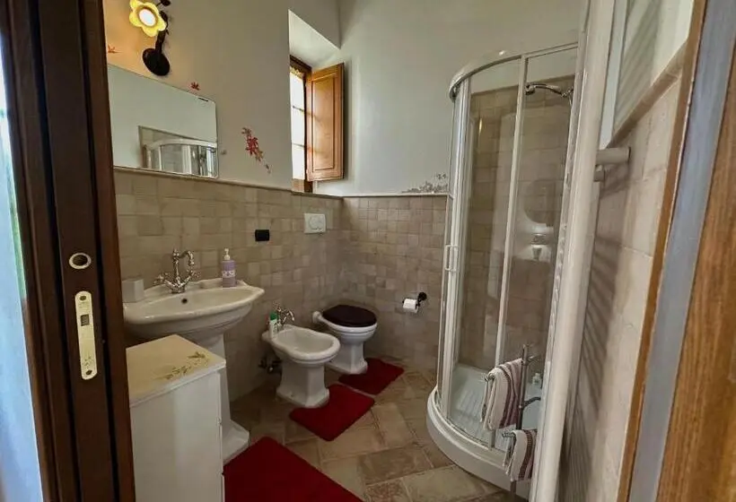 Standard Kolmen Hengen Huone, B&b Madonna Del Latte