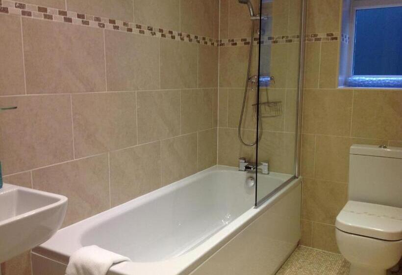 جناح عائلي, Crich Lane Farm