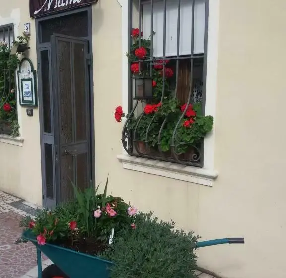 デラックスルーム, Bed And Breakfast Di Manu