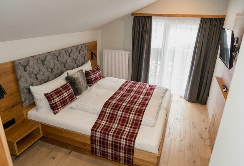 جناح جونيور, Gasthof Zum Guten Tropfen