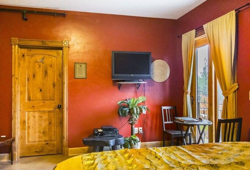 غرفة قياسية, Talus Rock Retreat