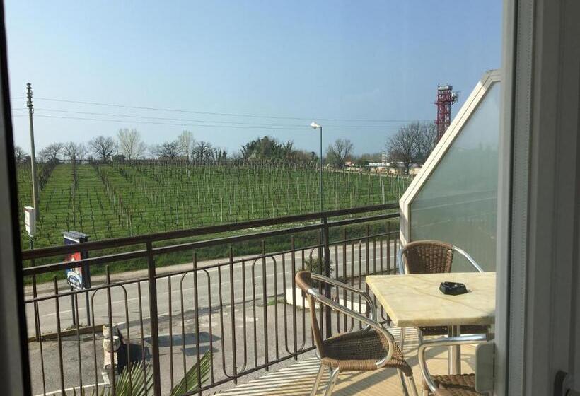 シングルデラックスルーム, The Lighthouse Rooms