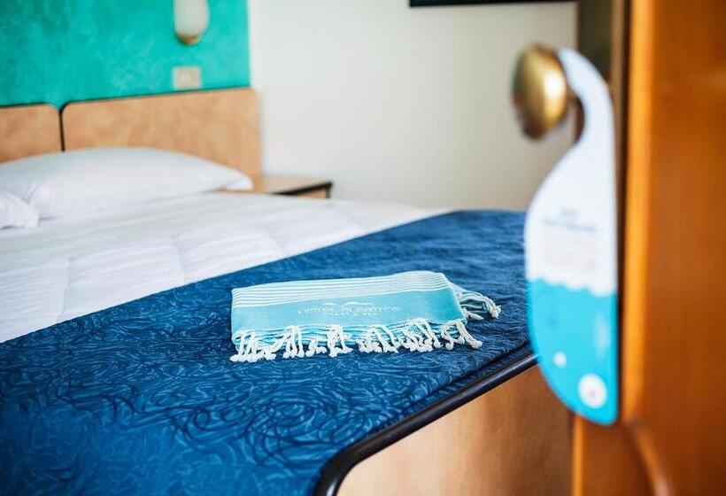 اتاق استاندارد با چشم‌انداز دریا, Albatros