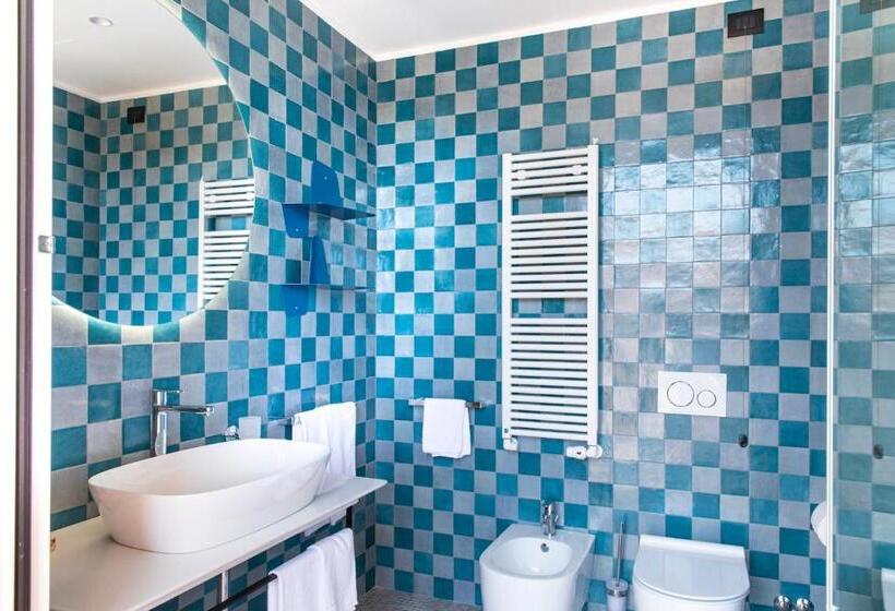 اتاق لوکس چهار تخته, Albatros