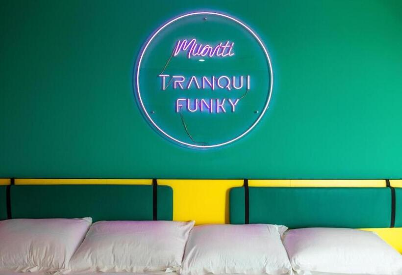 اتاق پریمیوم چهارنفره, Albatros