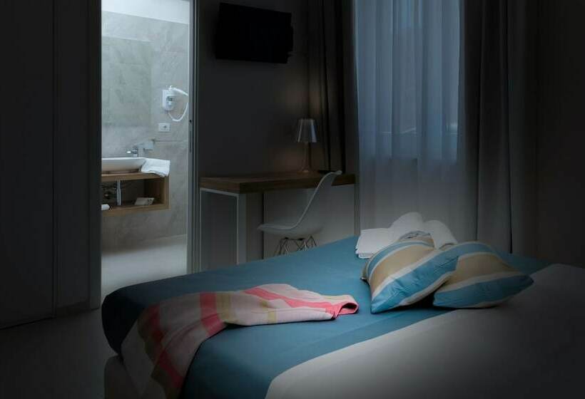 スタンダードルーム, Artemide