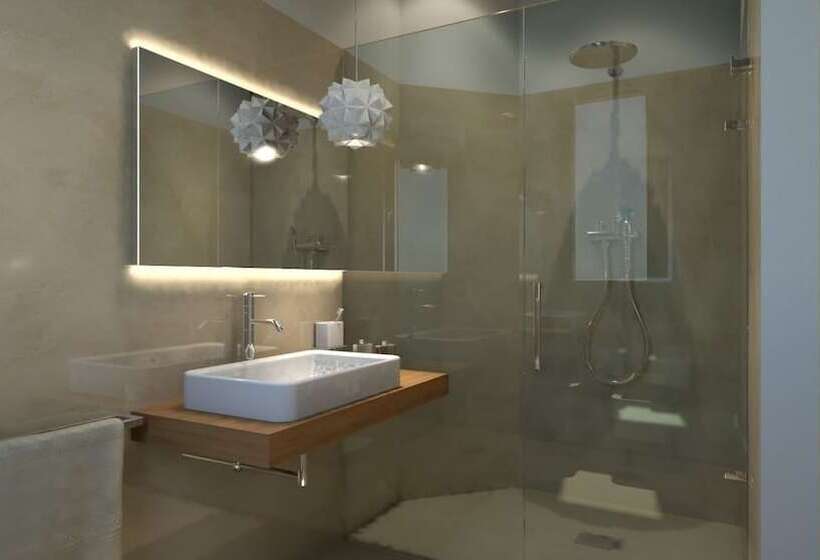 デラックストリプルルーム, Artemide